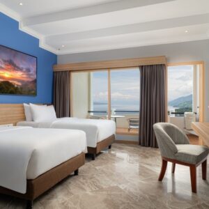Grand Deluxe-01